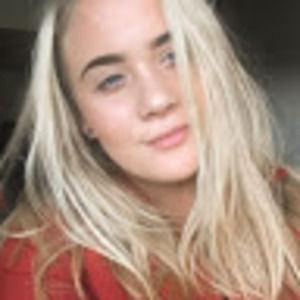 Meet your Posher, Chloe